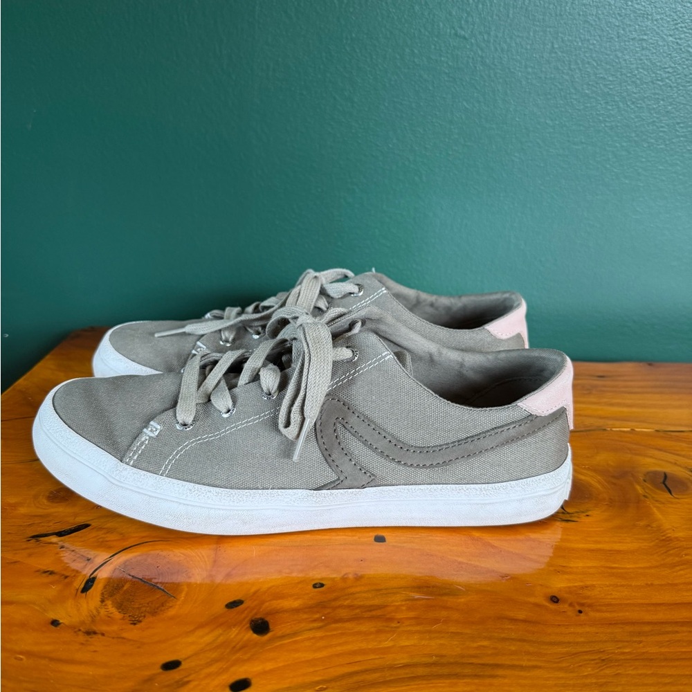 Sperry Sneakers